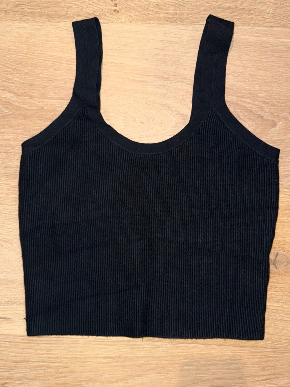 Abercrombie & Fitch Black Ribbed knit Scoop Tank - Picture 2 of 5